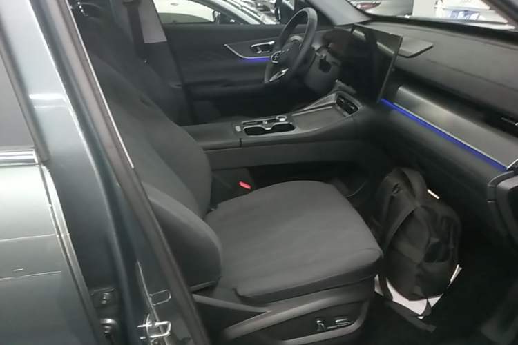 Used Chery Tiggo 8 PLUS 2025 290TGDI DCT Luxury 5-Seater Right Front Seat