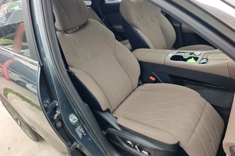 Used Chery Tiggo 8 PLUS 2025 290TGDI DCT Prestige 5-Seater Right Front Seat