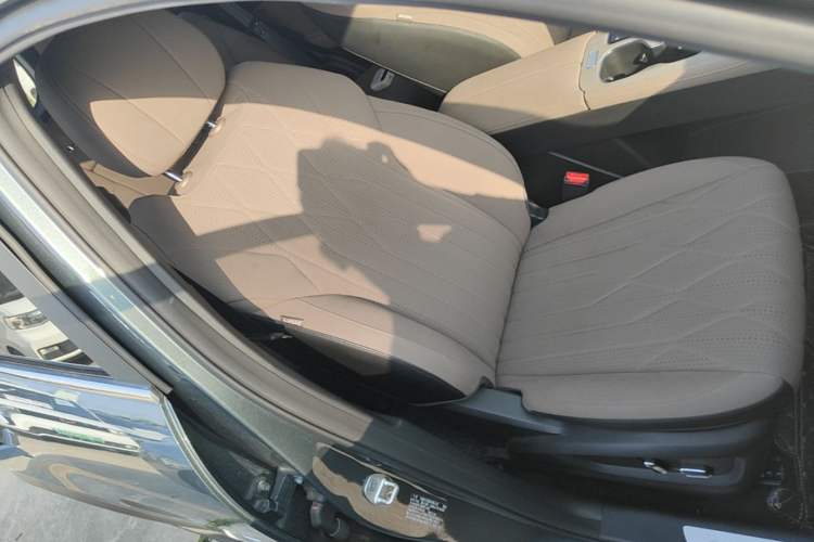 Used Chery Tiggo 8 PLUS 2025 290TGDI DCT Prestige 5-Seater Right Front Seat
