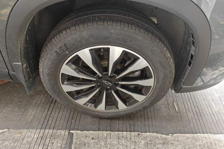 Used Chery Tiggo 8 PLUS 2025 290TGDI DCT Luxury 5-Seater Right Front Wheel Hub