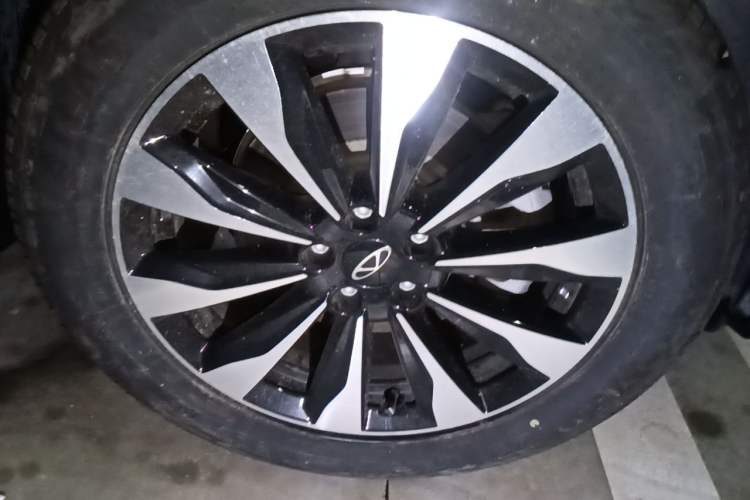 Used Chery Tiggo 8 PLUS 2025 290TGDI DCT Comfort Edition 5 Seats Right Front Wheel Hub