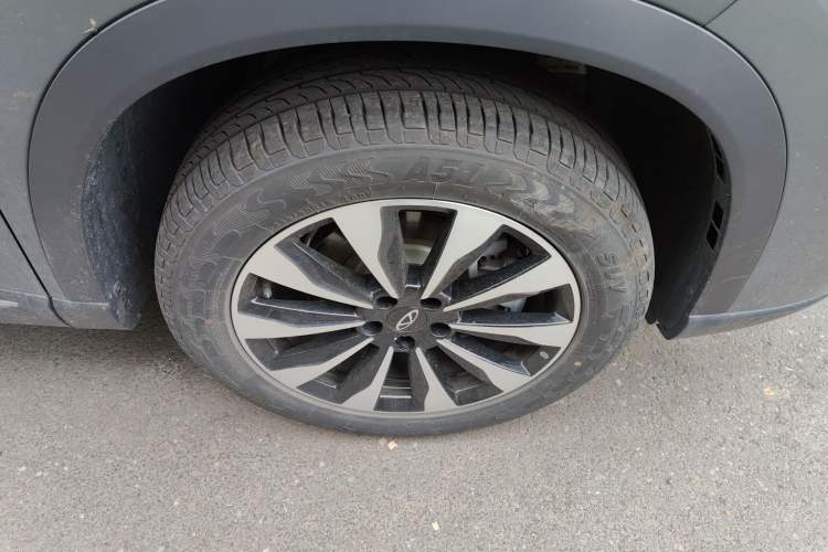 Used Chery Tiggo 8 PLUS 2025 290TGDI DCT Luxury 5-Seater Right Front Wheel Hub