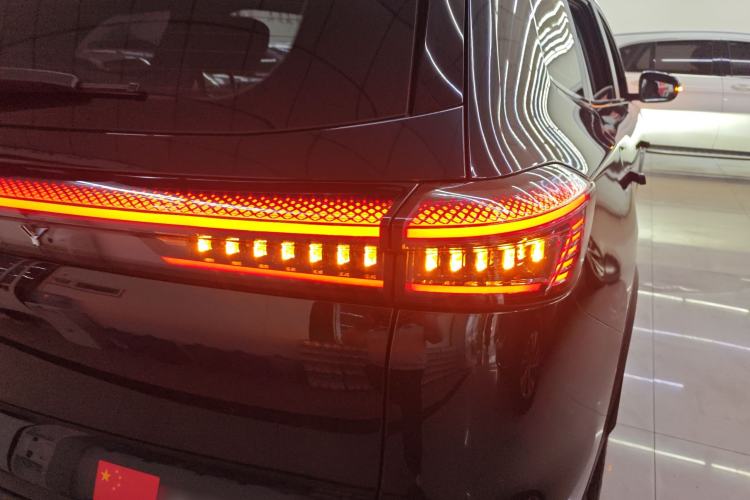 Used Chery Tiggo 8 PLUS 2025 290TGDI DCT Luxury 5-Seater Right Rear Taillight