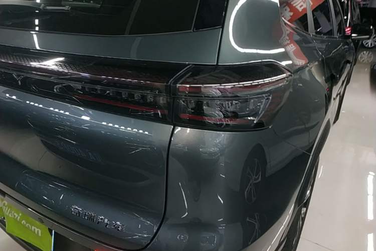 Used Chery Tiggo 8 PLUS 2025 290TGDI DCT Luxury 5-Seater Right Rear Taillight