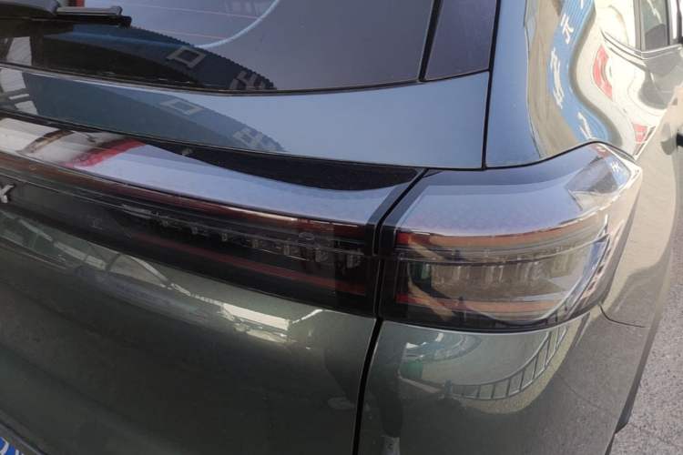 Used Chery Tiggo 8 PLUS 2025 290TGDI DCT Prestige 5-Seater Right Rear Taillight