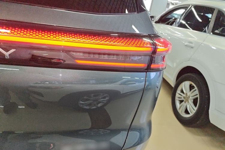 Used Chery Tiggo 8 PLUS 2025 290TGDI DCT Prestige 5-Seater Right Rear Taillight