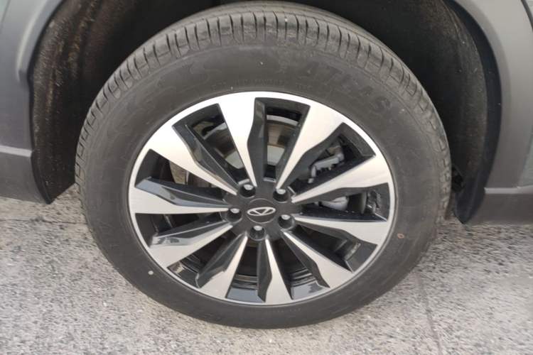 Used Chery Tiggo 8 PLUS 2025 290TGDI DCT Prestige 5-Seater Right Rear Wheel Hub