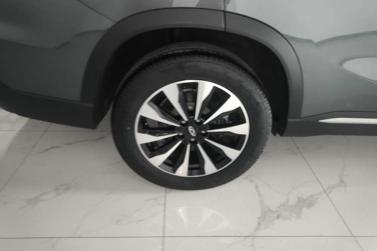 Used Chery Tiggo 8 PLUS 2025 290TGDI DCT Prestige 5-Seater Right Rear Wheel Hub