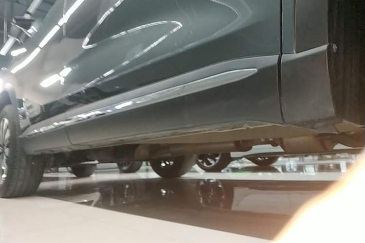 Used Chery Tiggo 8 PLUS 2025 290TGDI DCT Luxury 5-Seater Right Side Sill