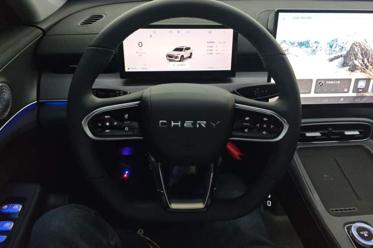 Used Chery Tiggo 8 PLUS 2025 290TGDI DCT Luxury 5-Seater Steering Wheel