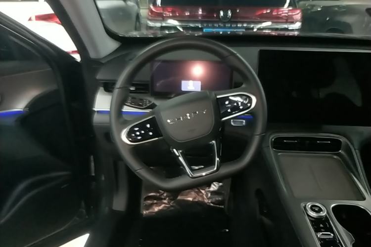 Used Chery Tiggo 8 PLUS 2025 290TGDI DCT Luxury 5-Seater Steering Wheel