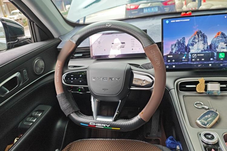 Used Chery Tiggo 8 PLUS 2025 Model 290TGDI DCT Chufeng Edition—5 Seaters Steering Wheel