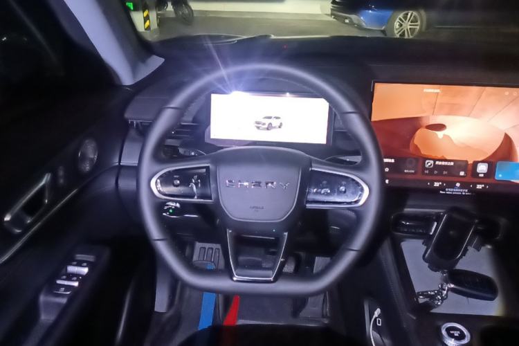 Used Chery Tiggo 8 PLUS 2025 290TGDI DCT Comfort Edition 5 Seats Steering Wheel