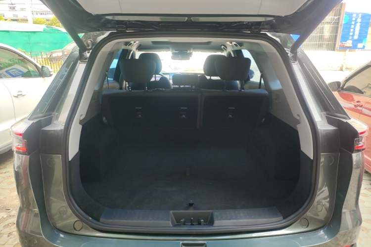 Used Chery Tiggo 8 PLUS 2025 290TGDI DCT Luxury 5-Seater Trunk
