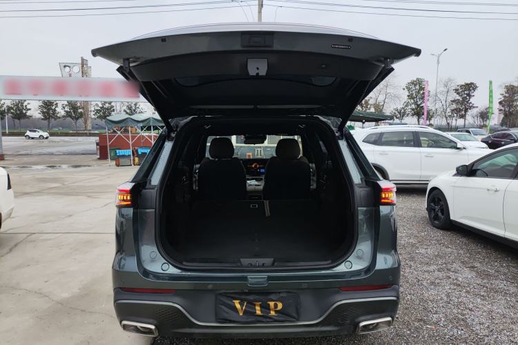 Used Chery Tiggo 8 PLUS 2025 290TGDI DCT Prestige 5-Seater Trunk
