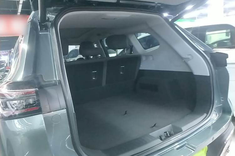 Used Chery Tiggo 8 PLUS 2025 290TGDI DCT Luxury 5-Seater Trunk