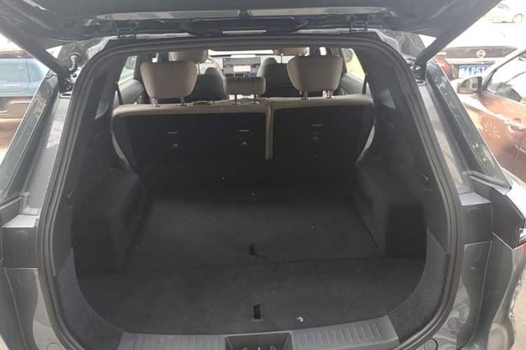 Used Chery Tiggo 8 PLUS 2025 290TGDI DCT Prestige 5-Seater Trunk