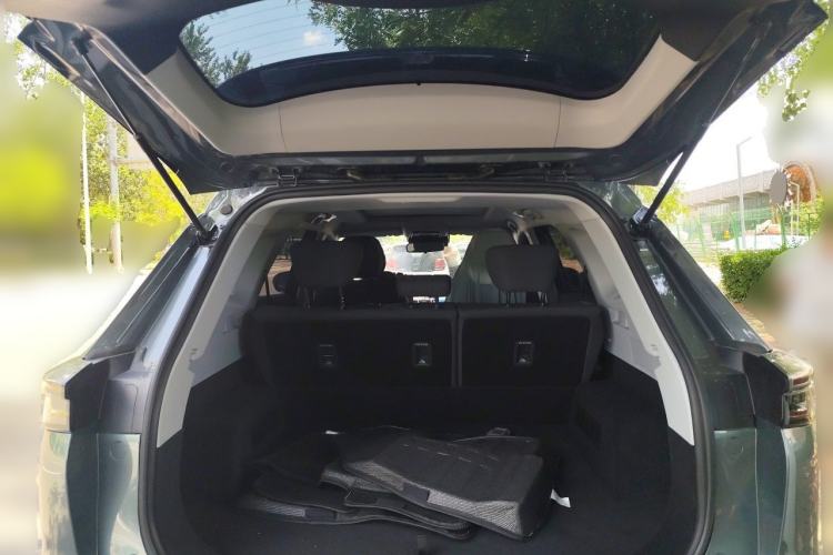 Used Chery Tiggo 8 PLUS 2025 Model 290TGDI DCT Chufeng Edition—5 Seaters Trunk
