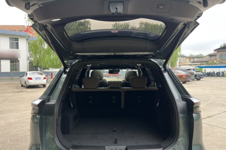 Used Chery Tiggo 8 PLUS 2025 290TGDI DCT Prestige 5-Seater Trunk