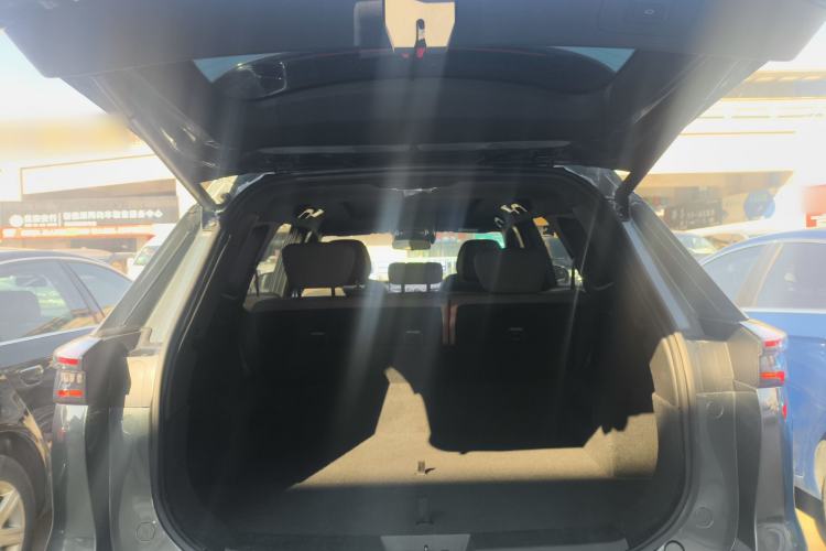 Used Chery Tiggo 8 PLUS 2025 290TGDI DCT Prestige 5-Seater Trunk