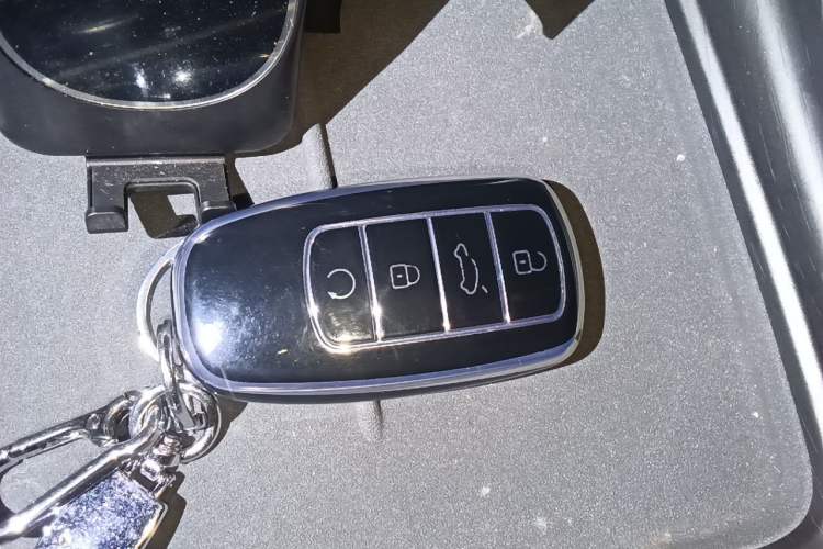 Used Chery Tiggo 8 PLUS 2025 290TGDI DCT Comfort Edition 5 Seats Vehicle Key