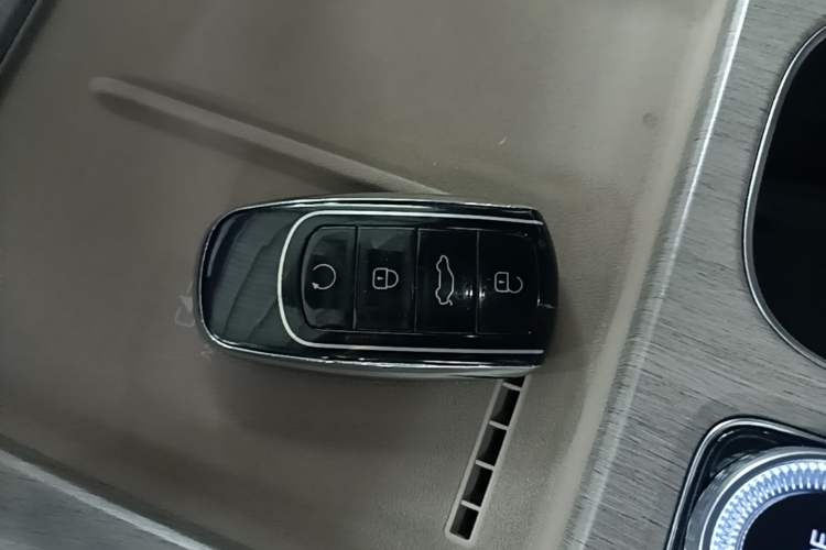Used Chery Tiggo 8 PLUS 2025 290TGDI DCT Prestige 5-Seater Vehicle Key