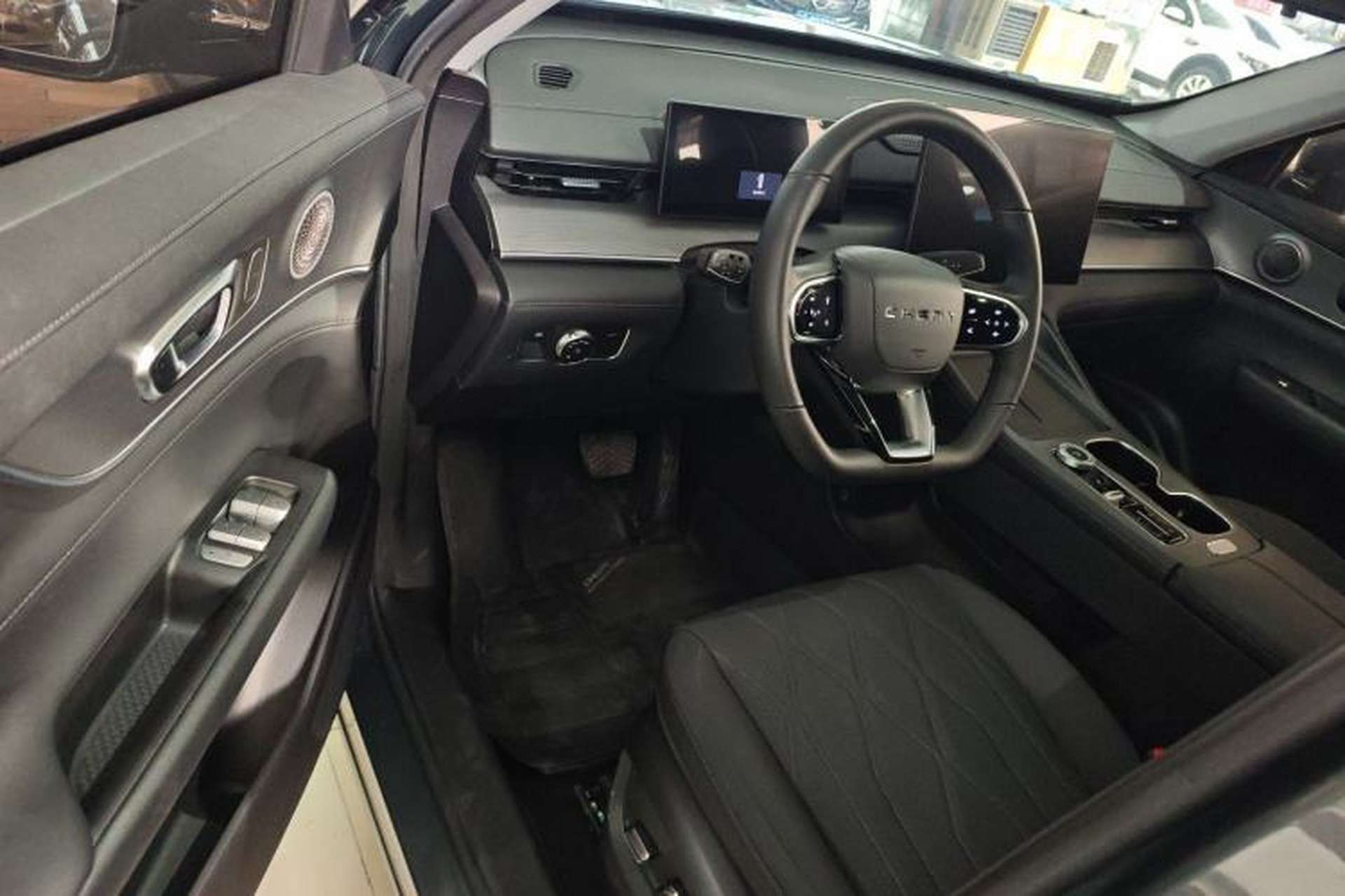 Used Chery Tiggo 8 PLUS 2025 290TGDI DCT Luxury 5-Seater Driver Seat