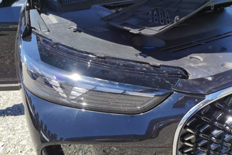 Used Chery Tiggo 8 PLUS 2025 290TGDI DCT Luxury 5-Seater Right Front Headlight