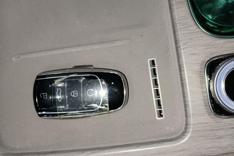Used Chery Tiggo 8 PLUS 2025 290TGDI DCT Prestige 5-Seater Vehicle Key