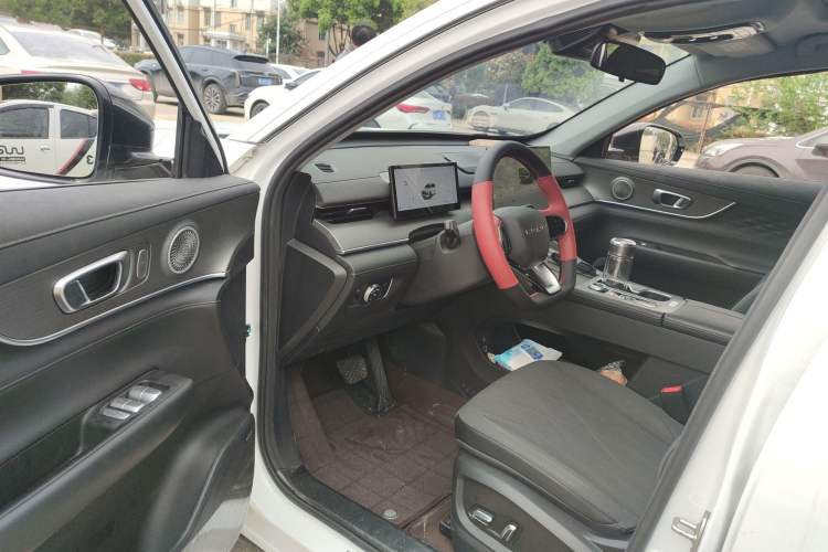 Used Chery Tiggo 8 PLUS 2025 290TGDI DCT Luxury 5-Seater Driver Seat