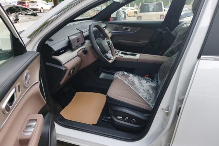 Used Chery Tiggo 8 PLUS 2025 Model 290TGDI DCT Chengshi Edition Driver Seat