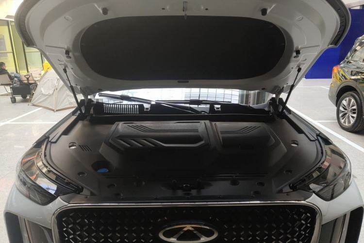 Used Chery Tiggo 8 PLUS 2025 290TGDI DCT Prestige 5-Seater Engine Bay