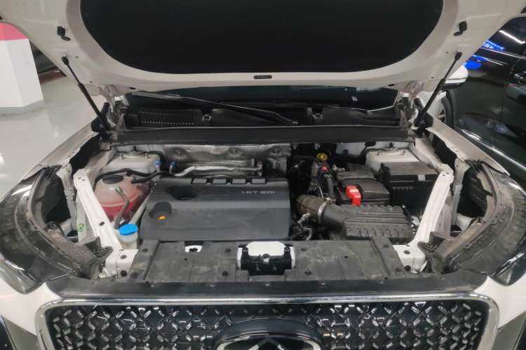 Used Chery Tiggo 8 PLUS 2025 290TGDI DCT Luxury 5-Seater Engine Bay
