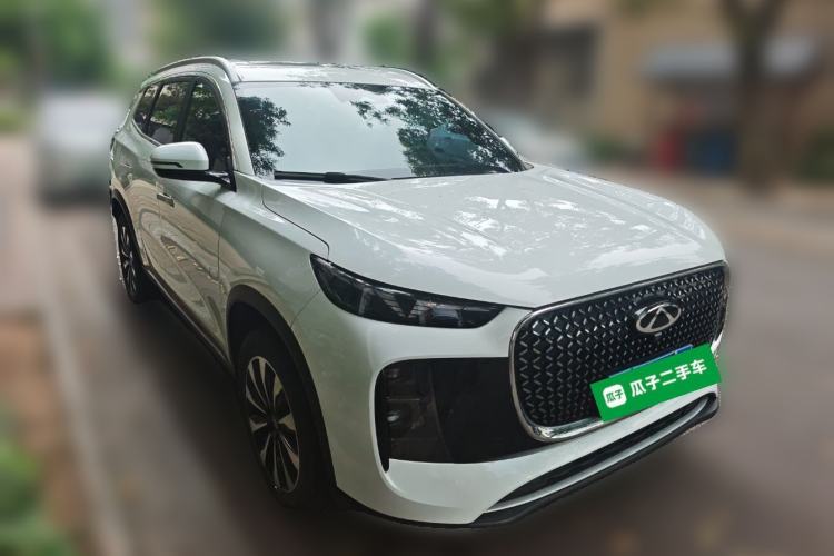 Used Chery Tiggo 8 PLUS 2025 290TGDI DCT Prestige 5-Seater Front Right 45 Deg