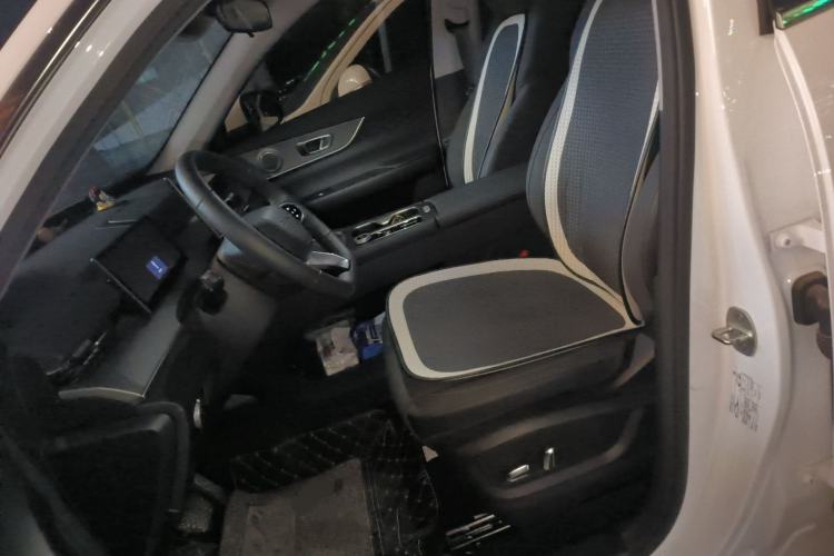 Used Chery Tiggo 8 PLUS 2025 290TGDI DCT Comfort Edition 5 Seats Left Front Seat