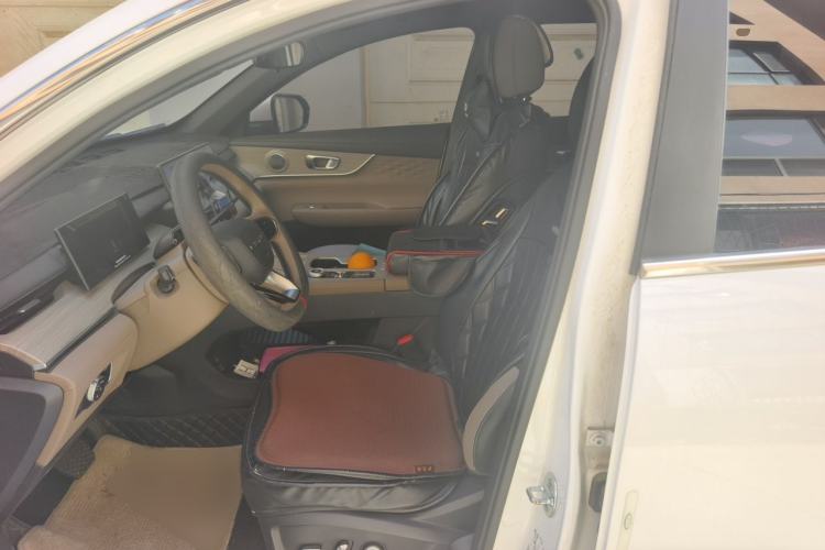 Used Chery Tiggo 8 PLUS 2025 290TGDI DCT Prestige 5-Seater Left Front Seat