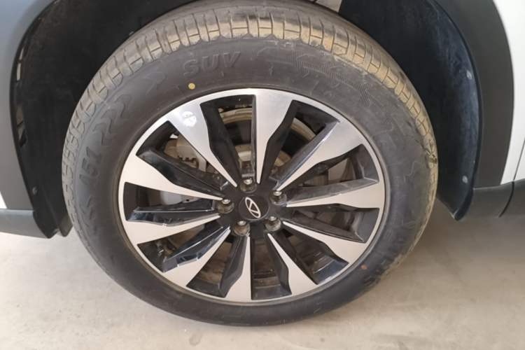 Used Chery Tiggo 8 PLUS 2025 290TGDI DCT Prestige 5-Seater Left Front Wheel Hub