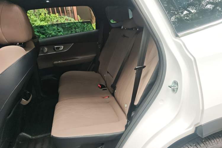 Used Chery Tiggo 8 PLUS 2025 290TGDI DCT Prestige 5-Seater Left Rear Seat