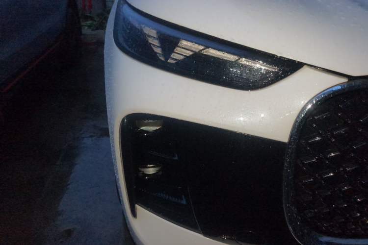 Used Chery Tiggo 8 PLUS 2025 290TGDI DCT Luxury 5-Seater Right Front Headlight