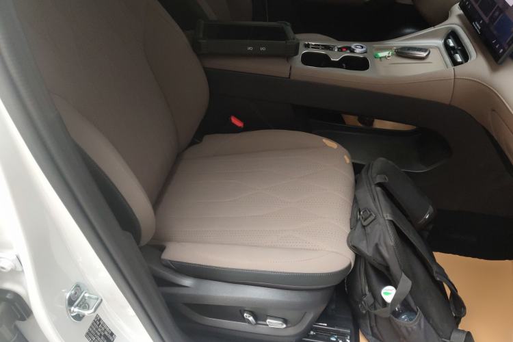 Used Chery Tiggo 8 PLUS 2025 290TGDI DCT Prestige 5-Seater Right Front Seat