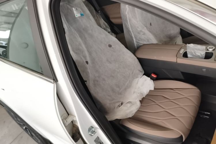Used Chery Tiggo 8 PLUS 2025 290TGDI DCT Prestige 5-Seater Right Front Seat
