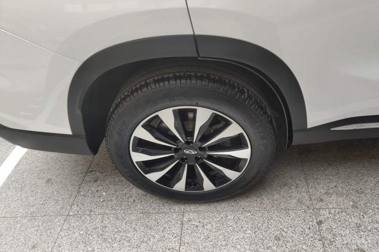 Used Chery Tiggo 8 PLUS 2025 290TGDI DCT Prestige 5-Seater Right Rear Wheel Hub