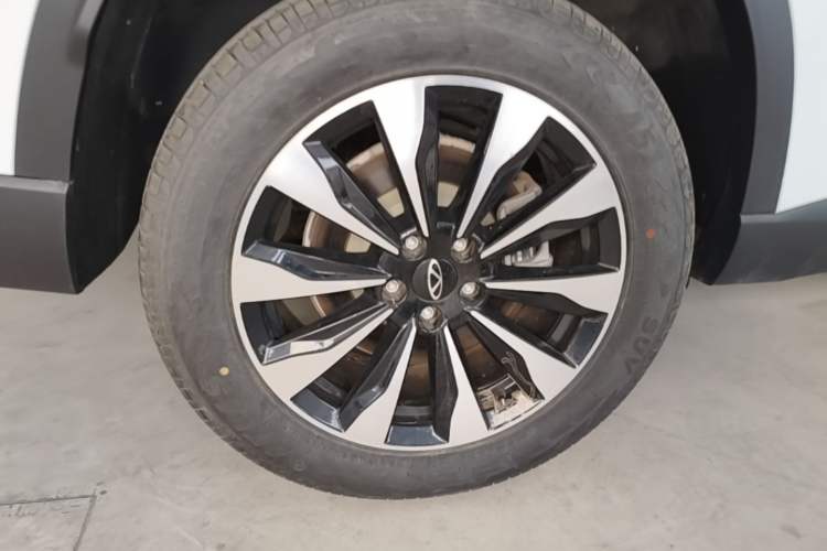 Used Chery Tiggo 8 PLUS 2025 290TGDI DCT Prestige 5-Seater Right Rear Wheel Hub