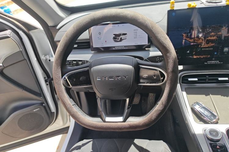Used Chery Tiggo 8 PLUS 2025 290TGDI DCT Luxury 5-Seater Steering Wheel