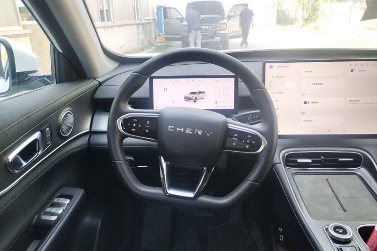 Used Chery Tiggo 8 PLUS 2025 Model 290TGDI DCT Chufeng Edition—5 Seaters Steering Wheel