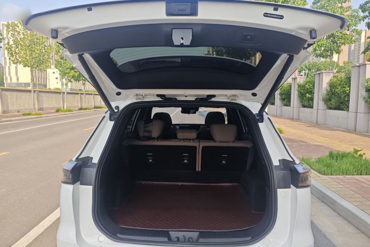 Used Chery Tiggo 8 PLUS 2025 290TGDI DCT Prestige 5-Seater Trunk