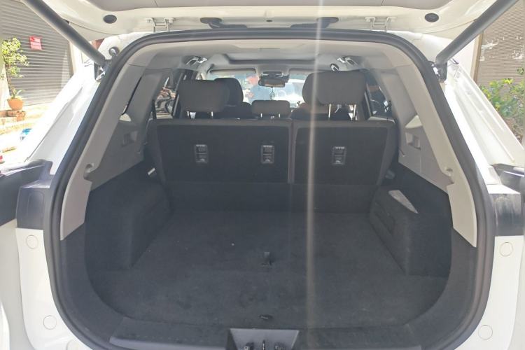 Used Chery Tiggo 8 PLUS 2025 290TGDI DCT Luxury 5-Seater Trunk