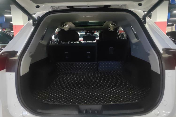 Used Chery Tiggo 8 PLUS 2025 290TGDI DCT Luxury 5-Seater Trunk