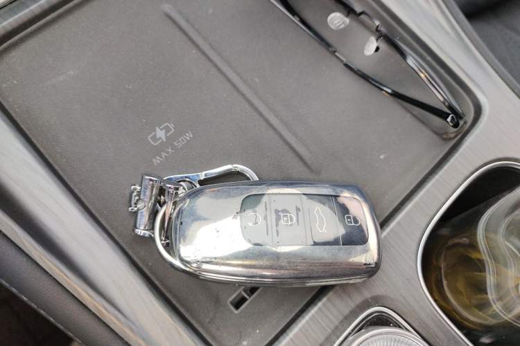 Used Chery Tiggo 8 PLUS 2025 290TGDI DCT Luxury 5-Seater Vehicle Key