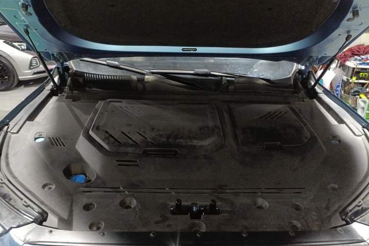 Used Chery Tiggo 8 PLUS C-DM 2025 1.5T 116 km Prestige Version 5 Seats Engine Bay